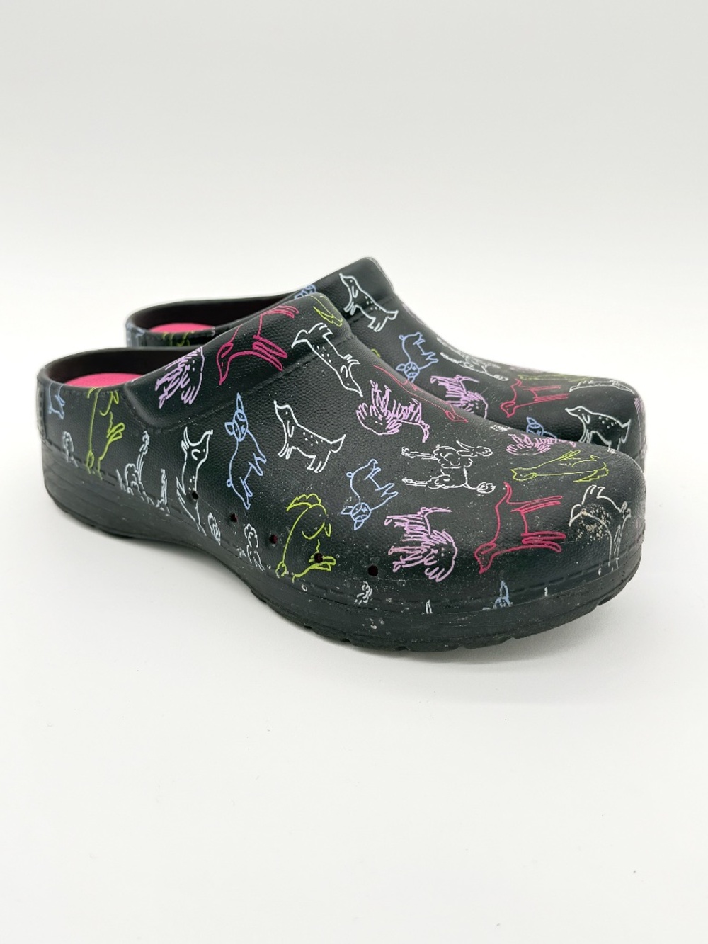 Dansko Kane Clog Dogs Pattern Women’s Size 40 Black Bio-Based EVA Comfort Mules